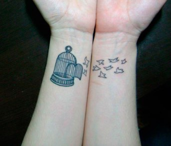 tatuagem-feminina-delicada-pulso-1